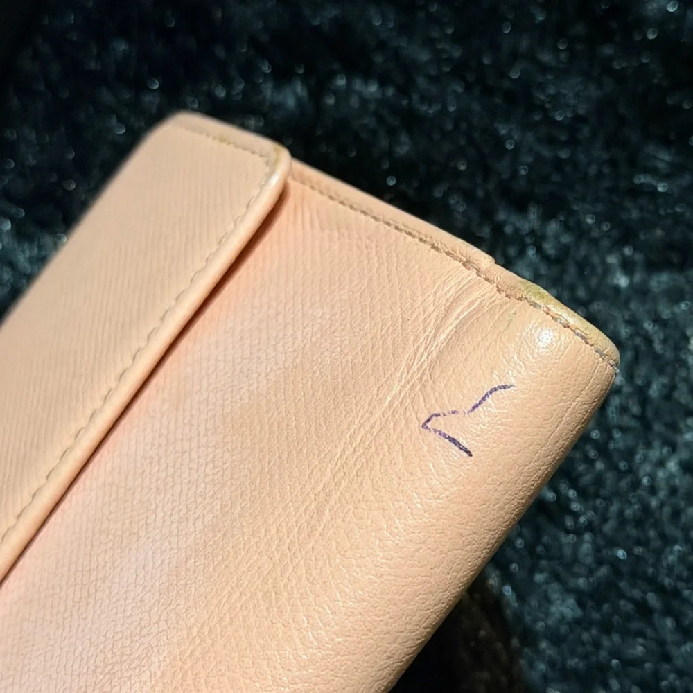 Chanel CoCo Button Pink Wallet FULL INCLUSION - Picture 5 of 8